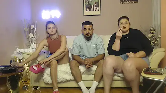 akamilasweetcm101 – webcam model profile photo Image 13