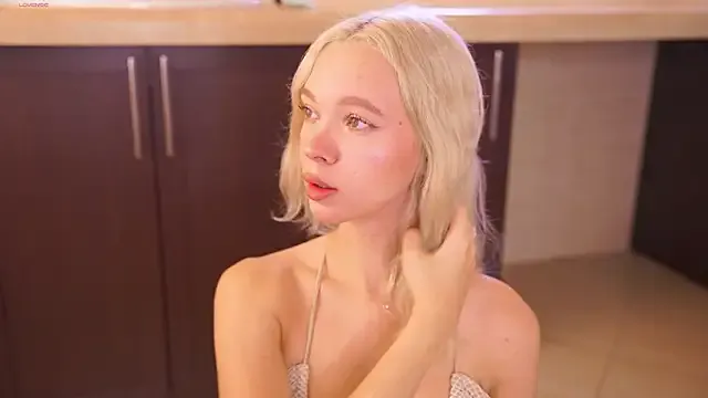 Mahocha1 – webcam model profile photo Image 12