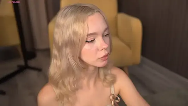 Mahocha1 – webcam model profile photo Image 4