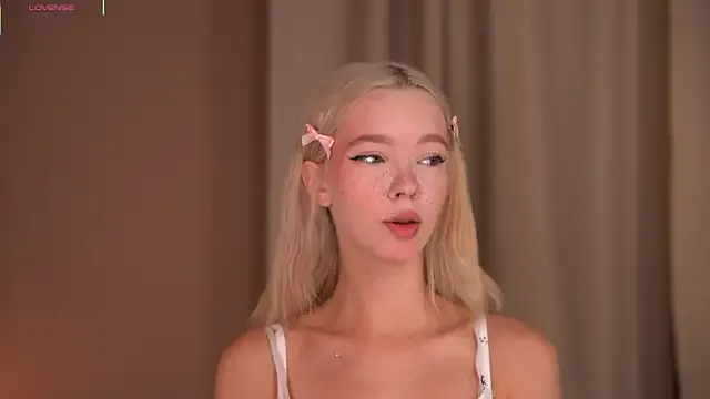 Mahocha1 – webcam model profile photo Image 6