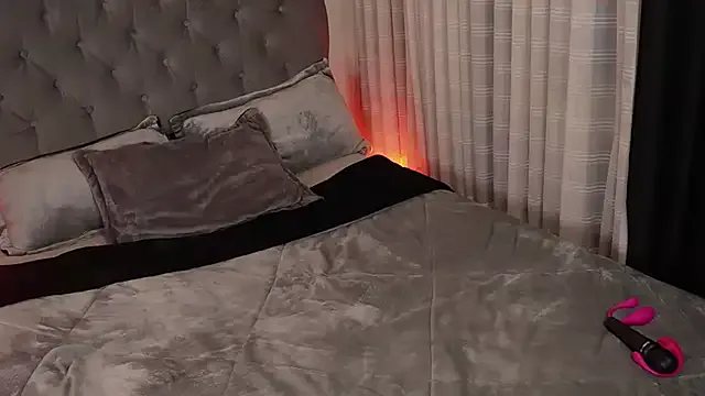 XXmodel_69 – webcam model profile photo Image 2