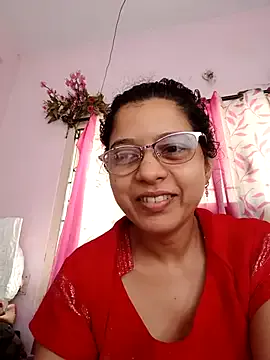 akamilasweetcm101 – webcam model profile photo Image 4