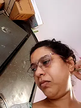 akamilasweetcm101 – webcam model profile photo Image 6