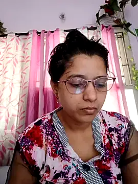 akamilasweetcm101 – webcam model profile photo Image 8