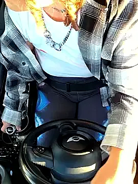 LynxRosenn – webcam model profile photo Image 15