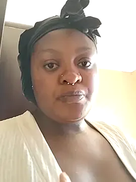 StephanieMatureBusty webcam show Image 8