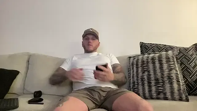 AmelieEdwards – webcam model profile photo Image 11