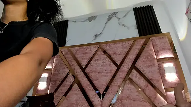 SweetAsHoneyWet4U – webcam model profile photo Image 14