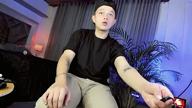 Latinadulcemami – webcam model profile photo Image 10