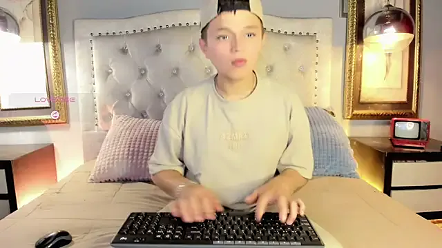 Latinadulcemami – webcam model profile photo Image 14