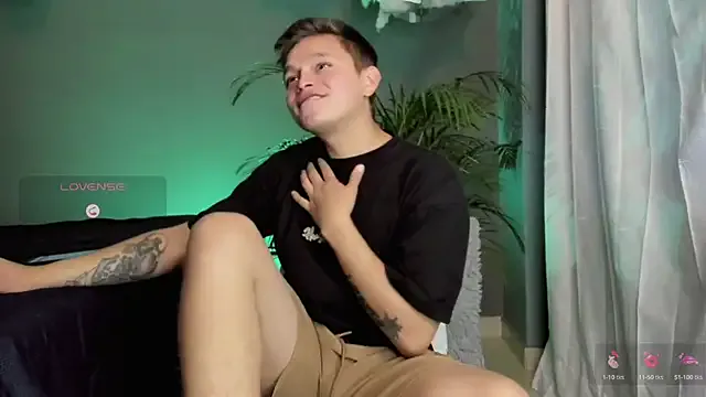 Latinadulcemami – webcam model profile photo Image 3