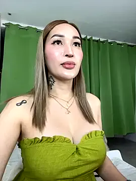 MilaRossee webcam show Image 3