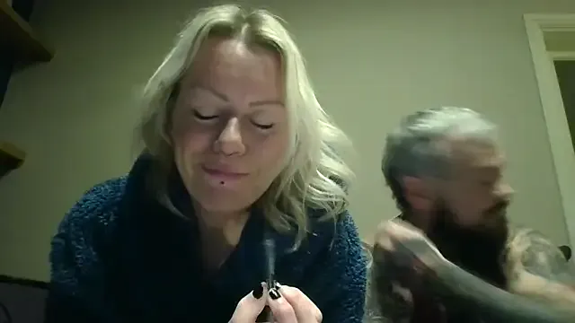 AryaMyers – webcam model profile photo Image 3