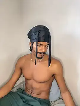 akamilasweetcm101 – webcam model profile photo Image 8