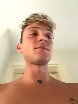 InesFeliz webcam show Image 3