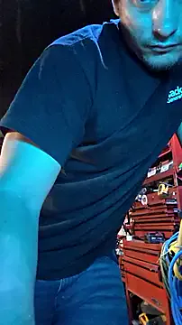 maxx_william – webcam model profile photo Image 12