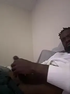 NAUGHTYaryana – webcam model profile photo Image 6