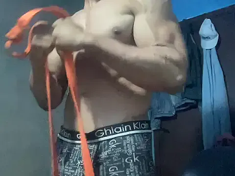 Latinadulcemami – webcam model profile photo Image 7