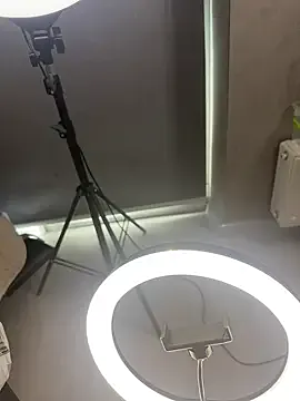 VallieBrandwein – webcam model profile photo Image 10