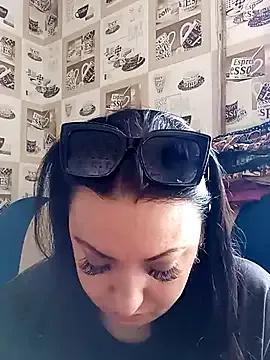 PocketSizeOliviaLive webcam show Image 6