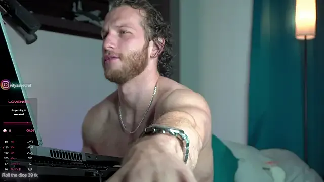 vlunaper18 – webcam model profile photo Image 19