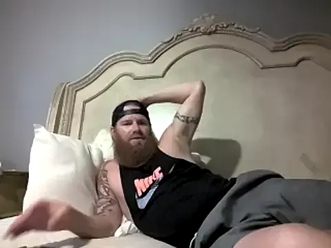 NinnaCurly – webcam model profile photo Image 8