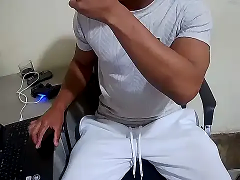 BlackPearl_19 webcam show Image 4