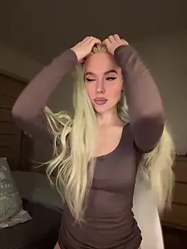 JoiDivision – webcam model profile photo Image 16