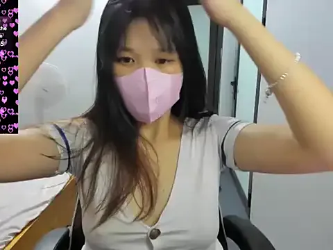 akamilasweetcm101 – webcam model profile photo Image 2