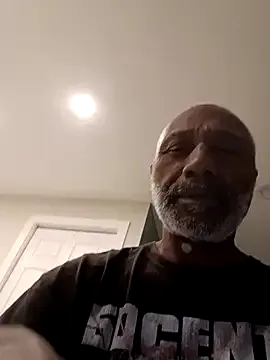 ZackCreat20cm – webcam model profile photo Image 15