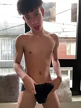 Spunstud webcam show Image 8