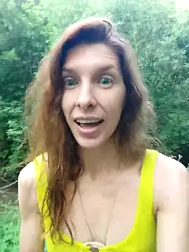 akamilasweetcm101 – webcam model profile photo Image 3