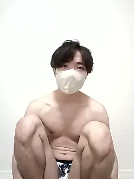 LucySkyvy – webcam model profile photo Image 2