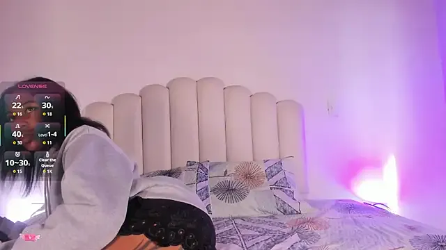 akamilasweetcm101 – webcam model profile photo Image 10