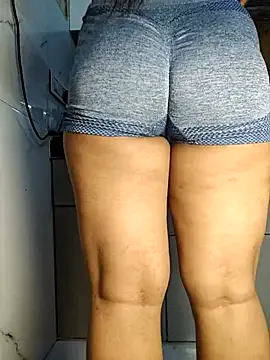 akamilasweetcm101 – webcam model profile photo Image 18