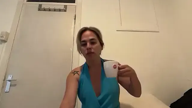 Angeline_Montierr – webcam model profile photo Image 10