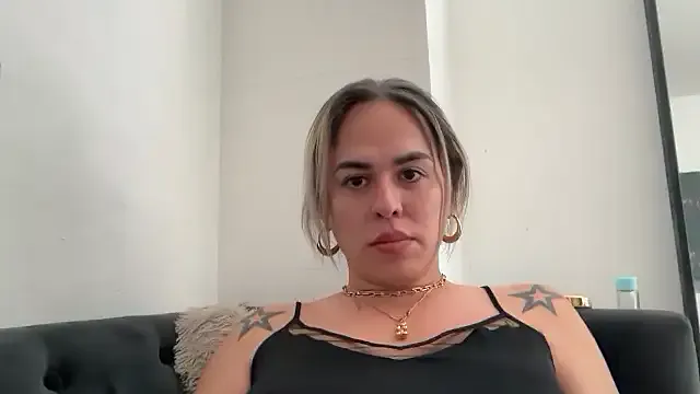 Angeline_Montierr – webcam model profile photo Image 3