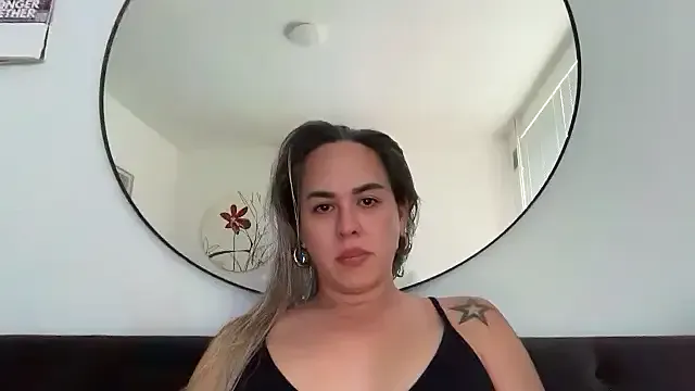 Angeline_Montierr – webcam model profile photo Image 5